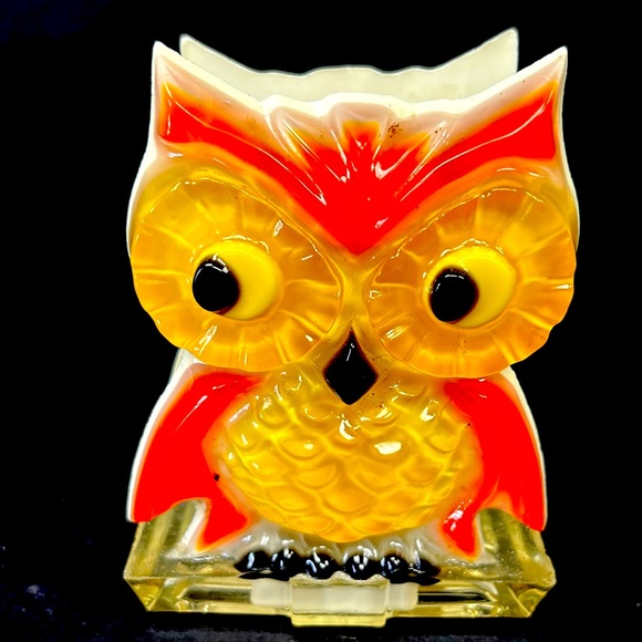 Retro 60’s “WONDERMOLD” lucite /resin owl shaped napkin/ letter holder - Picture 1 of 8